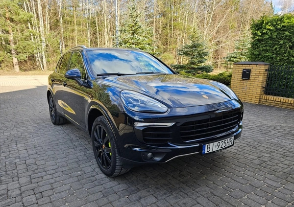 Porsche Cayenne cena 164000 przebieg: 150000, rok produkcji 2014 z Białystok małe 137